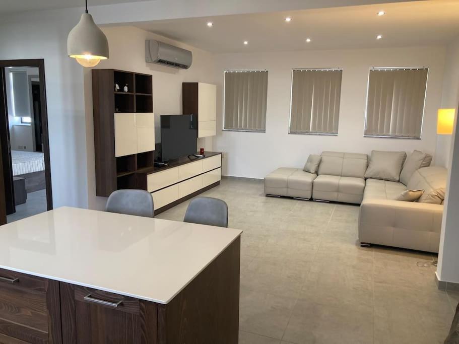 Elegant Maisonette In Malta By Assetflow Pro Lägenhet Marsaskala Exteriör bild
